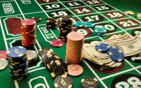 588jl slots and sports betting sections on a Filipino player's mobile device